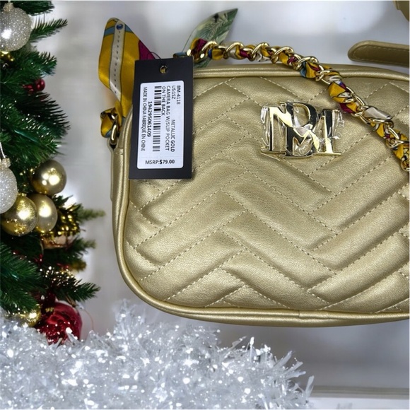 Badgley Mischka Crossbody w/ Bag Scarf & Charm - Picture 8 of 9